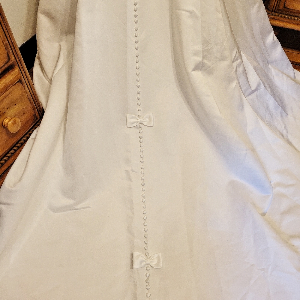 NWT St. Patrick 3505 White Bridal Gown Sz 10 - Picture 10 of 16